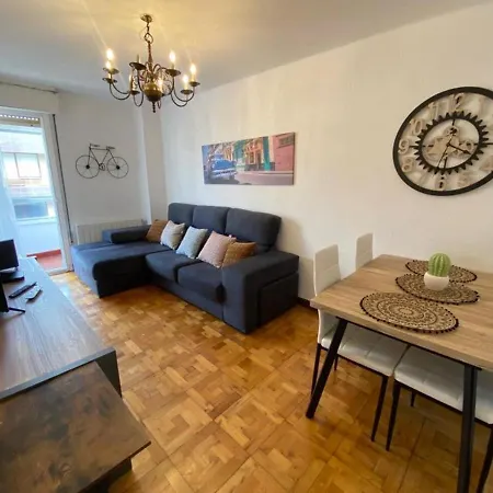 Piso Con Preciosa Galeria Y Garaje Apartment